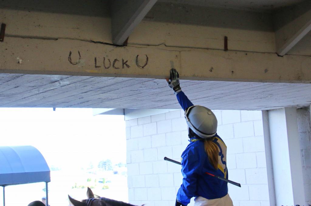 Kassie reaching for "Luck." (Julie June Stewart photo)